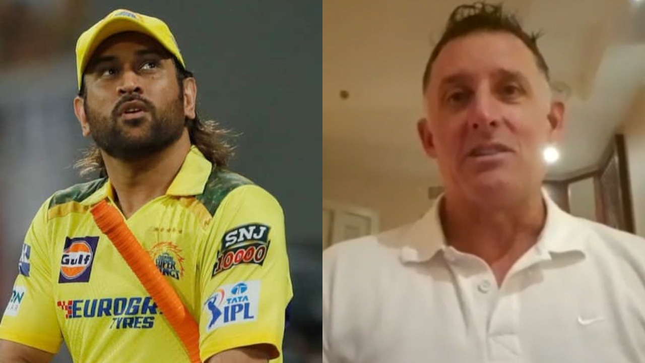 MS Dhoni and Michael Hussey