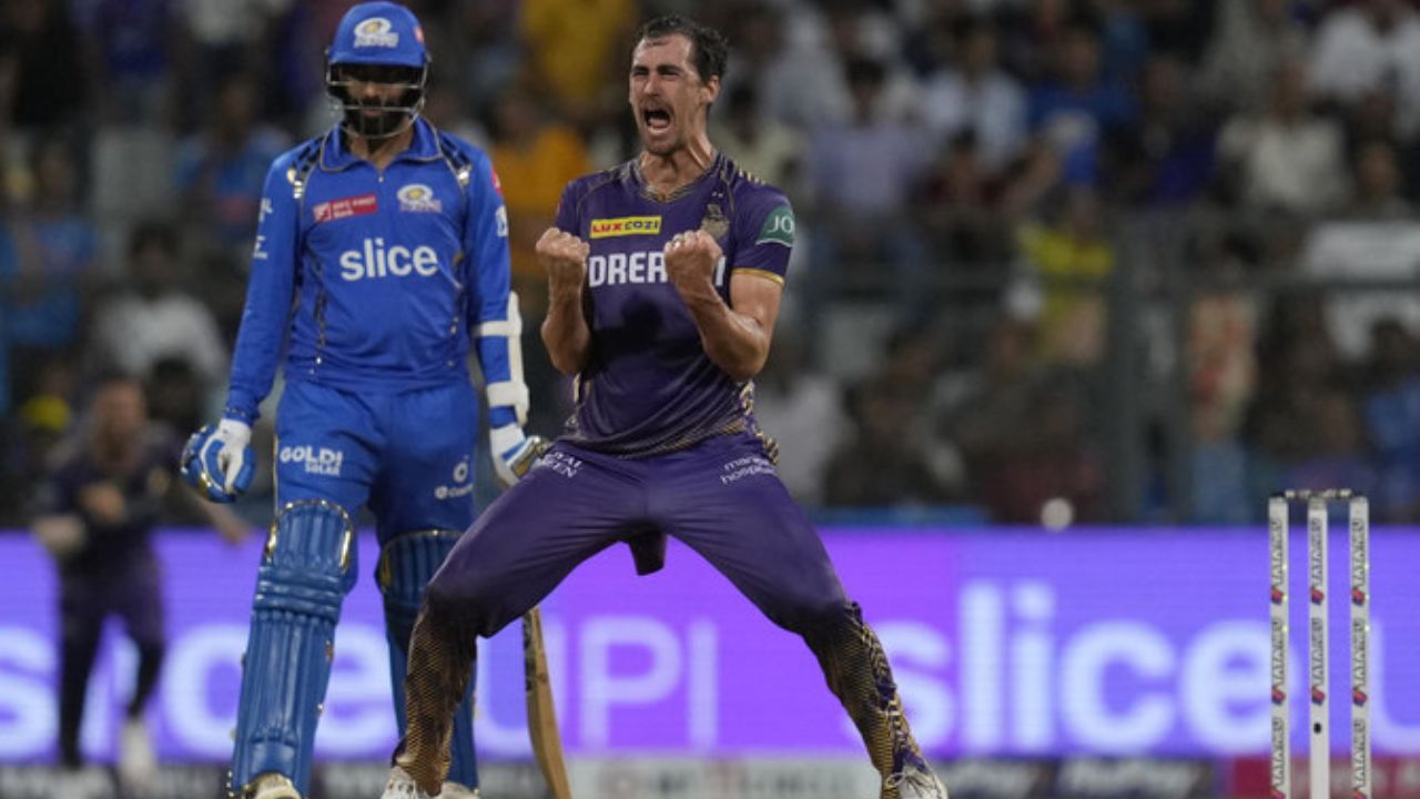 Mitchell Starc against MI