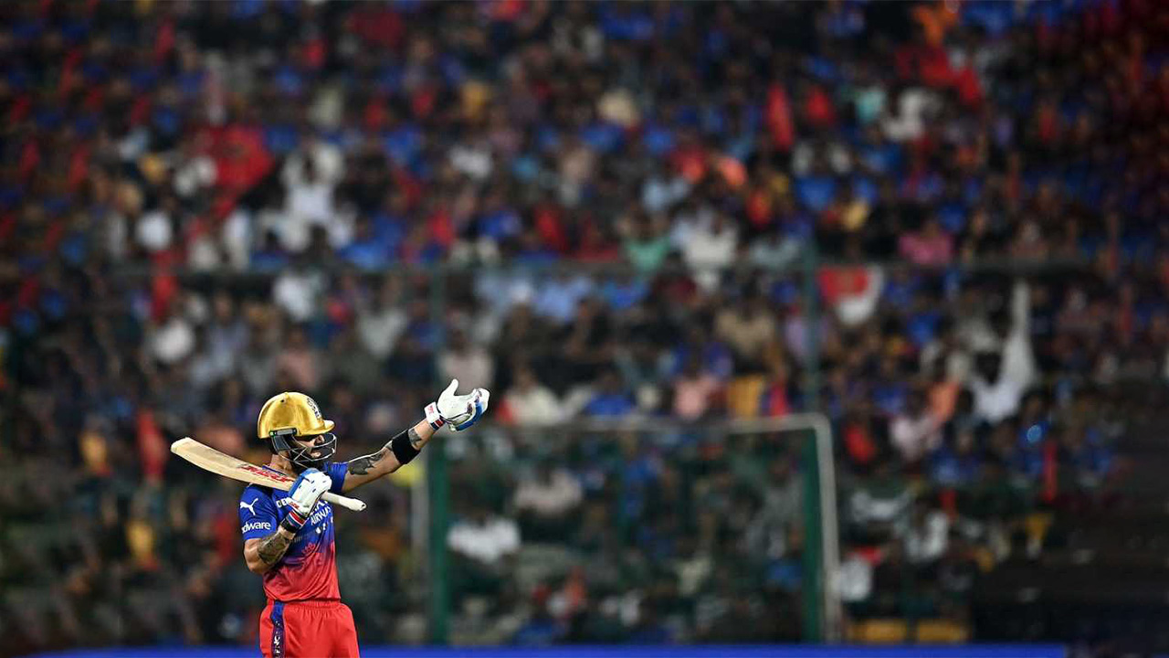 Virat Kohli Gestures During His Blazing Knock