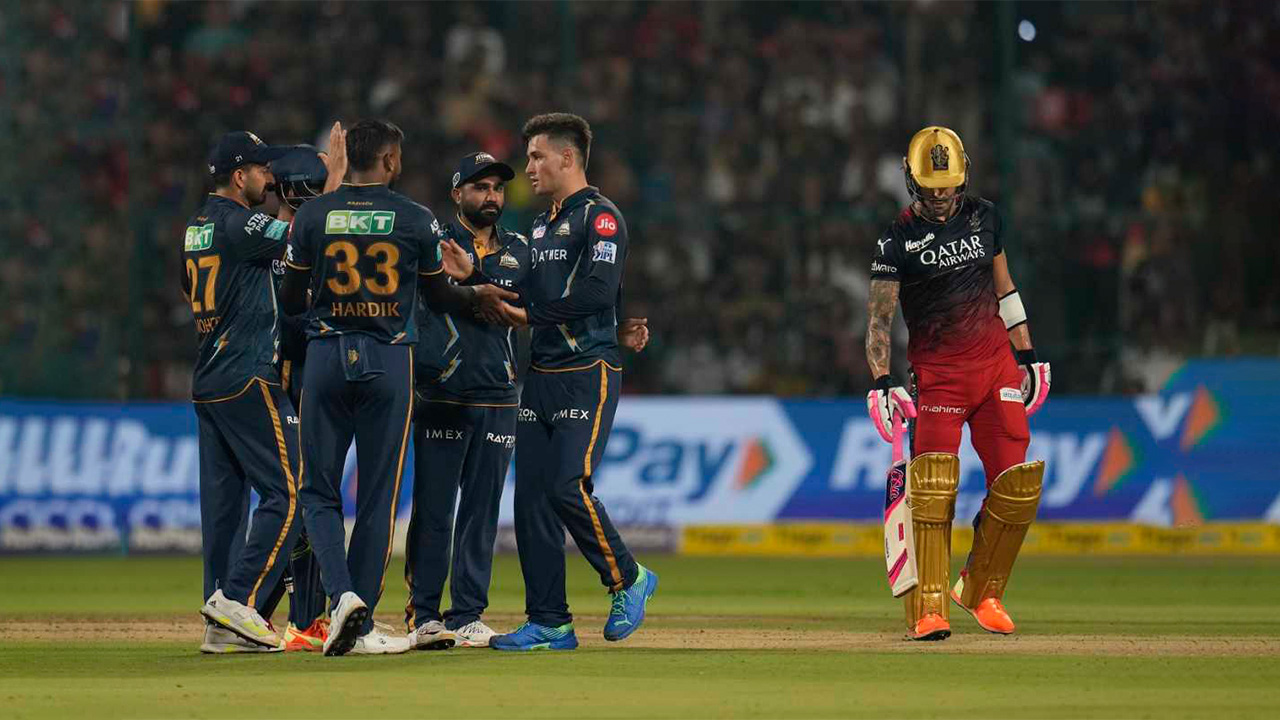 Noor Ahmad Sent Faf Du Plessis Back