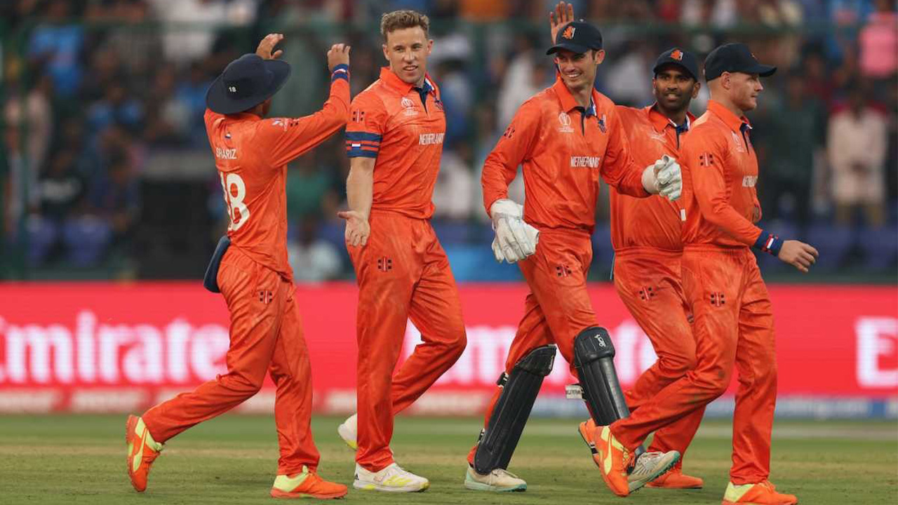 Logan Van Beek Dismissed Both Openers 35 Overs Apart