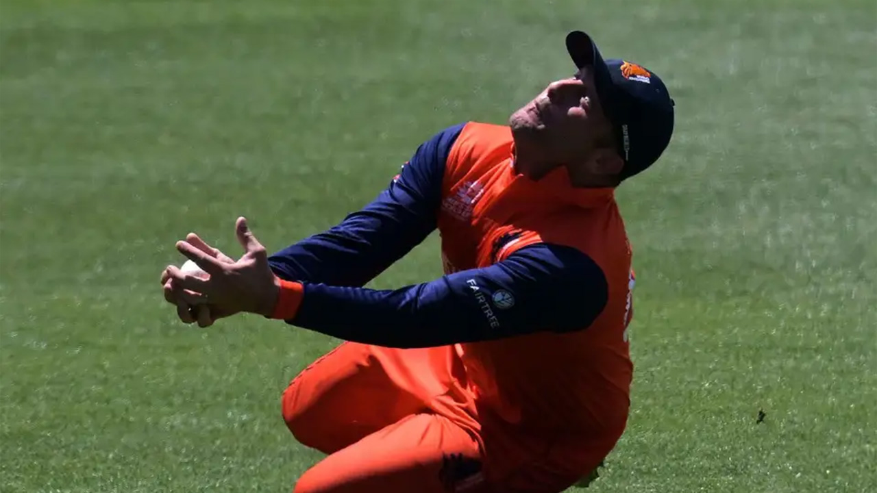 It Was Arguably The Catch Of The Tournament, When Roelof Van Der Merwe Ran Backwards And Got Under The Swirling Ball, And Held On