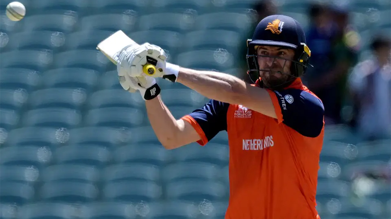 Colin Ackermann Plays A Shot