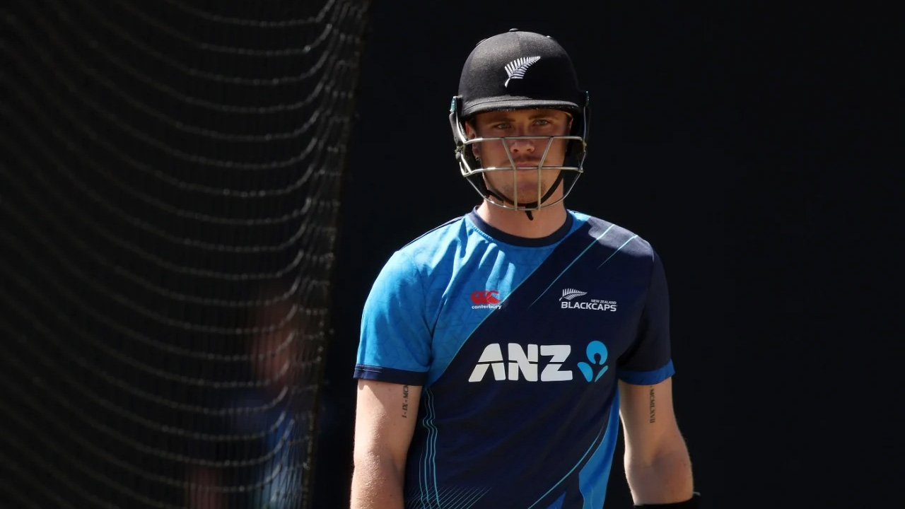 Finn Allen Prepares To Bat At The Nets