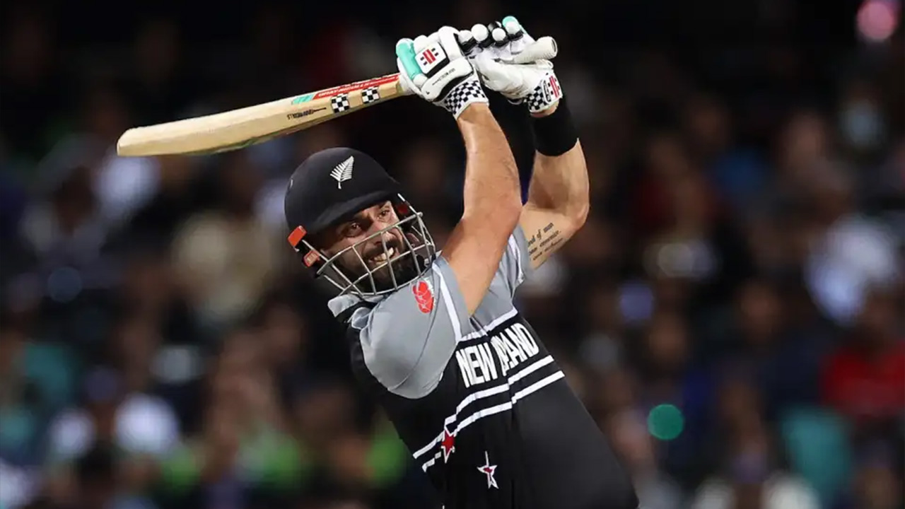 Daryl Mitchell Batted With Some Intent After Walking Out At No 5