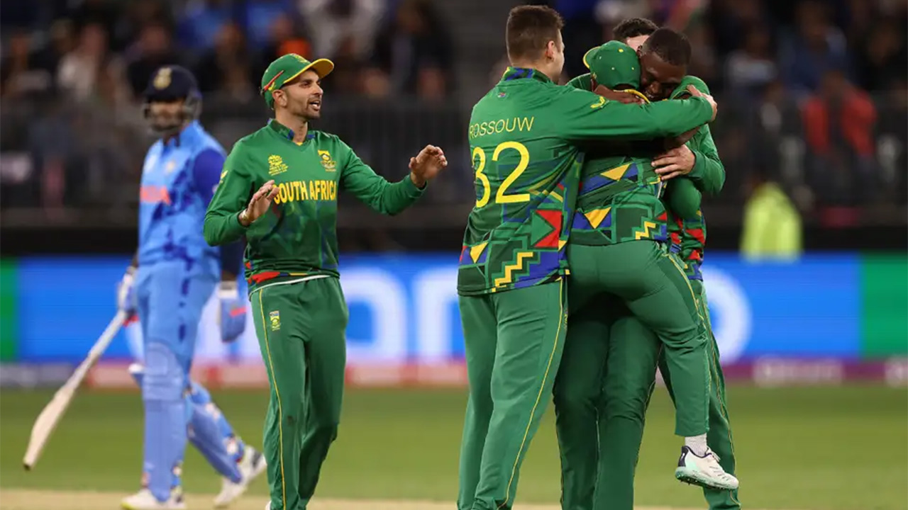 Lungi Ngidi Is Mobbed By His Team Mates