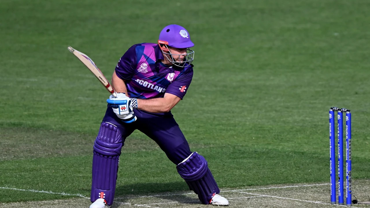 George Munsey Guides One Behind Square