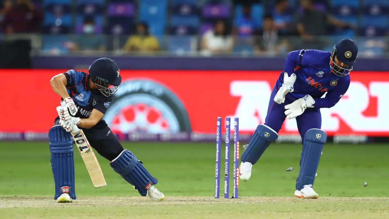 Zane Green Loses His Stumps To R Ashwin