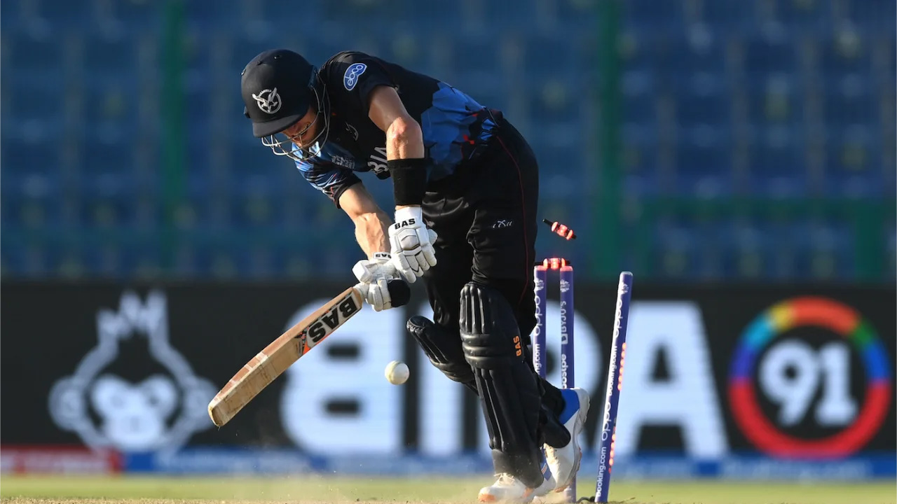 Gerhard Erasmus Could Not Survive A Searing Yorker From Hamid Hassan