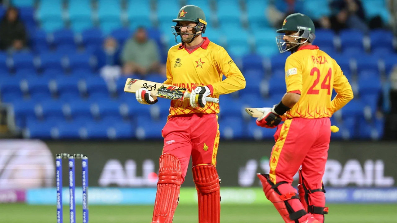 Craig Ervine and Sikandar Raza added a crucial 64 run partnership
