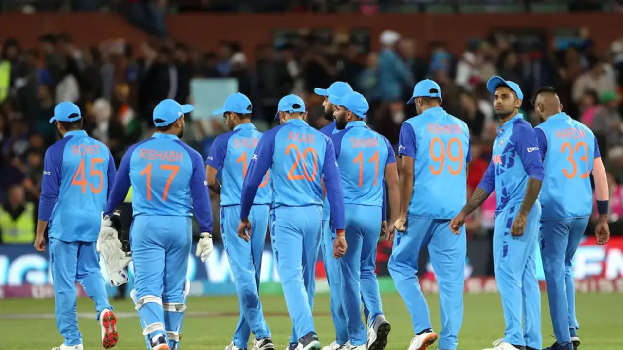 India huddle ahead of the match