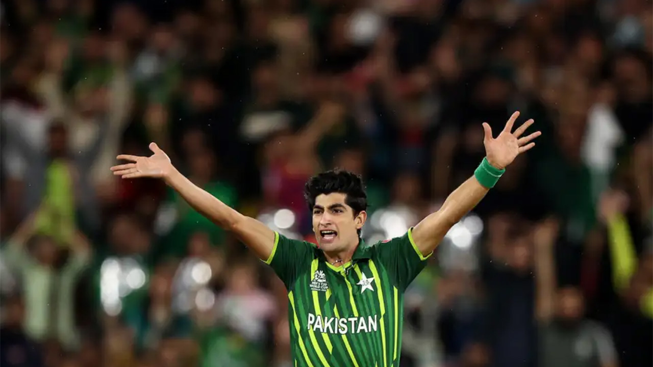 Naseem Shah bowled beautifully beating the bat again and again but without much luck