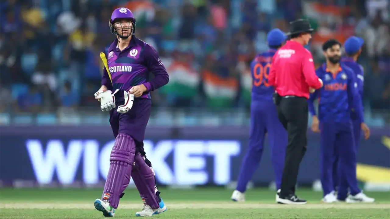 Richie Berrington walks off after bagging a duck