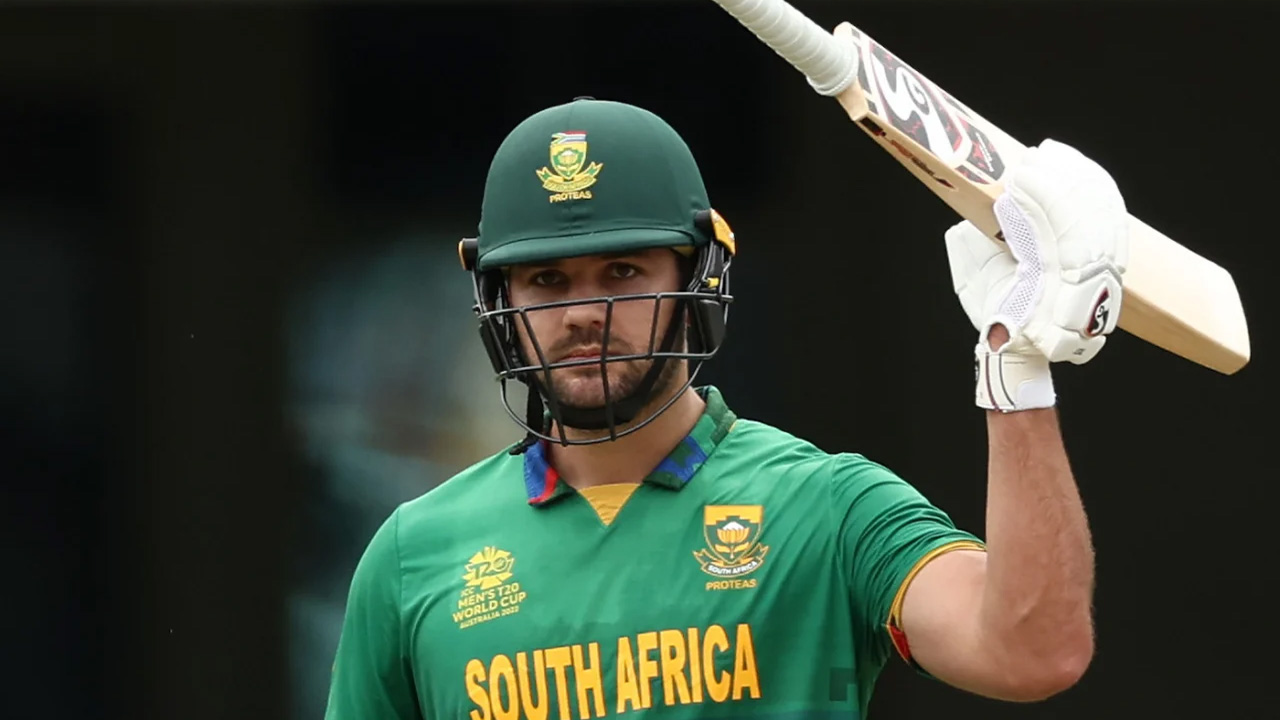 Rilee Rossouw got his big shots going soon after walking out