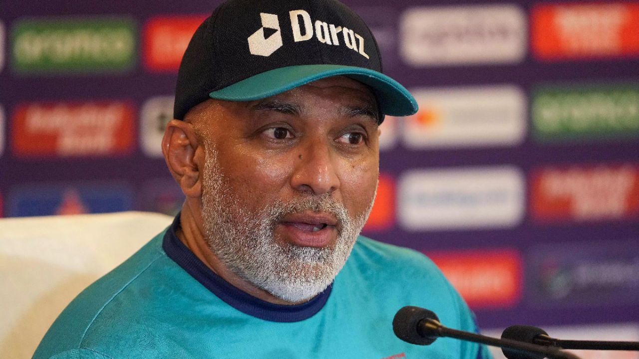 Chandika Hathurusingha for Bangladesh