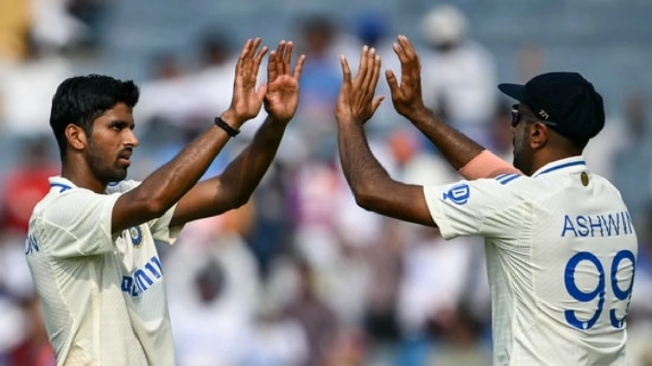 Washington Sundar and Ravichandran Ashwin