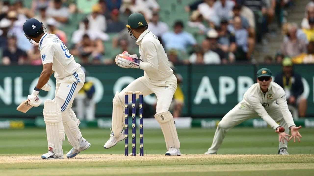 Steve Smith Catch Nitish Kumar Reddy Wicket