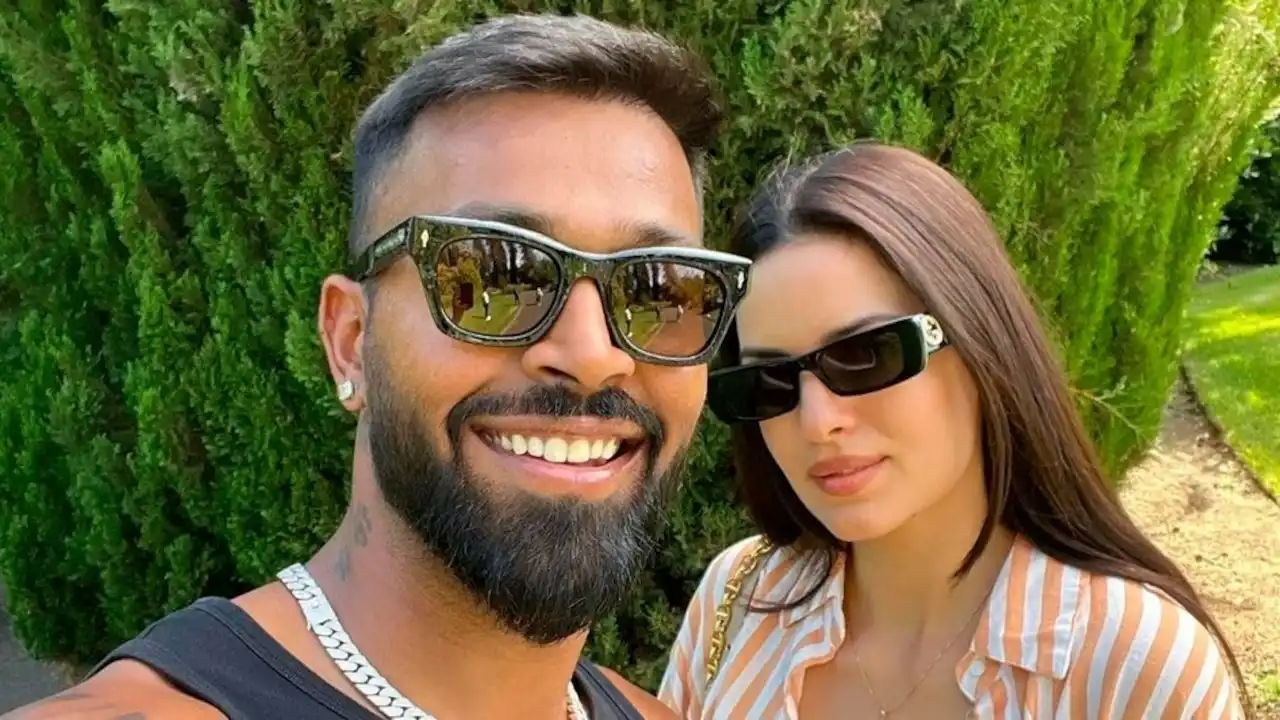 hardik pandya with his wife hardik pandya wife