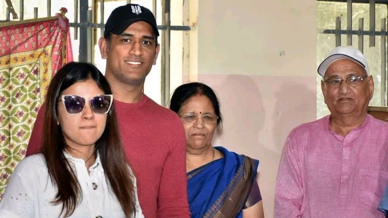 Ms Dhoni S Family Ms Dhoni S Family
