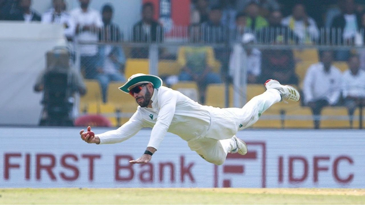 Aiden Markram takes a superb catch to dismiss Nitish Kumar Reddy on Day 3 of Guwahati Test