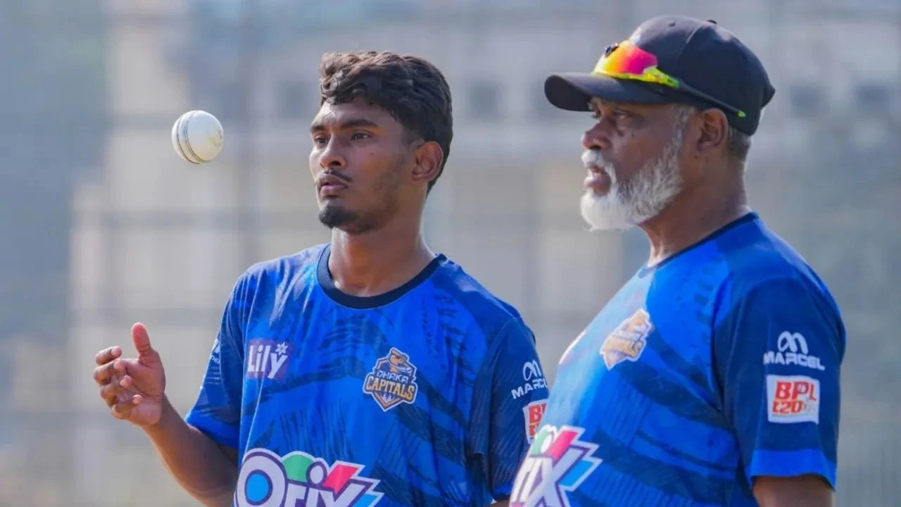 Dhaka Capitals coach Mahbub Ali Zaki DIES after collapsing on field before BPL match