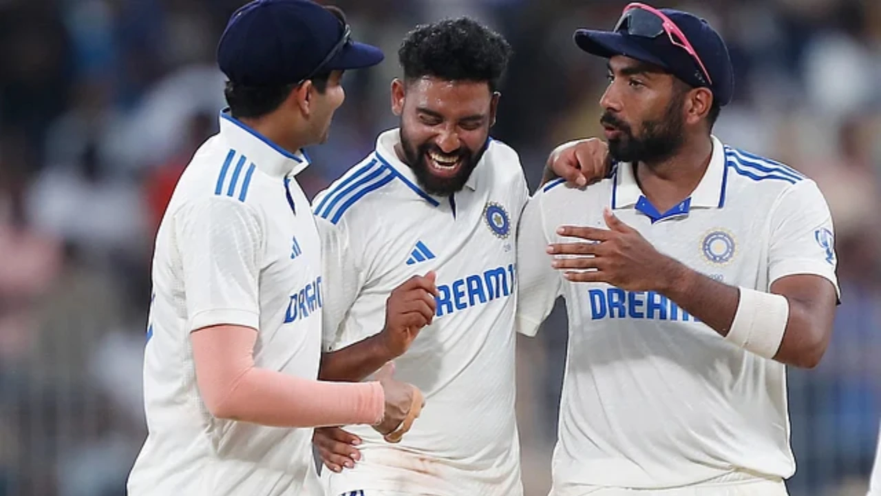Mohammed Siraj and Jasprit Bumrah