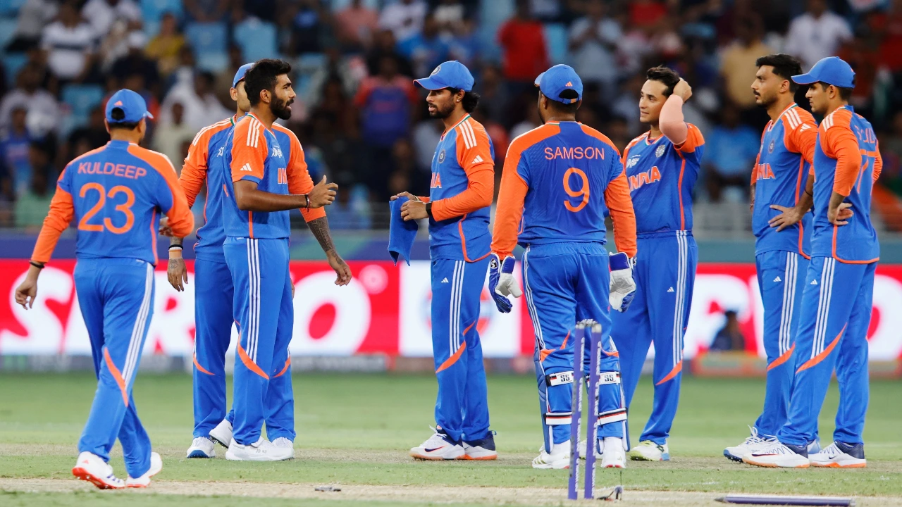 Aakash Chopra not happy with India's playing XI selection