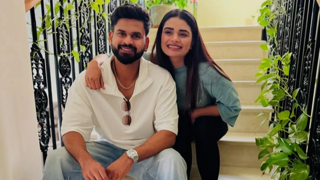 Shreyas Iyer with his sister