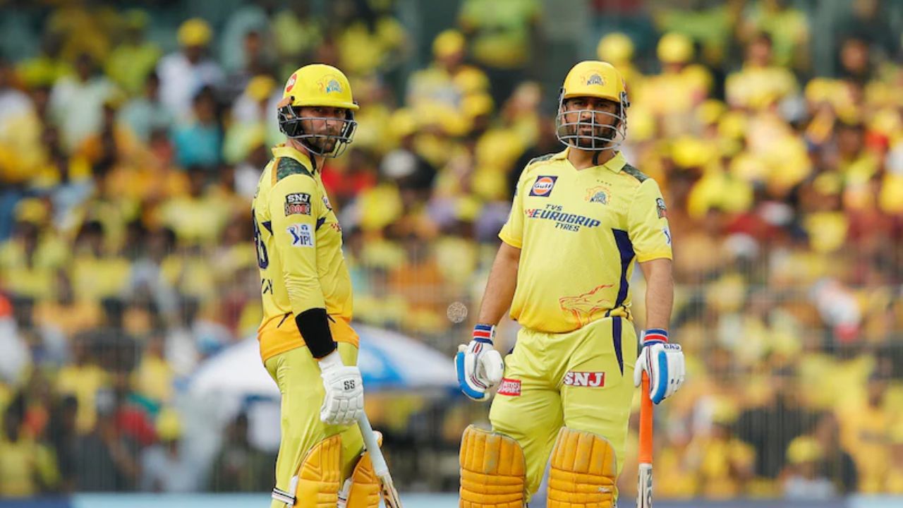 MS Dhoni Devon Conway CSK Chennai Super Kings IPL 2025
