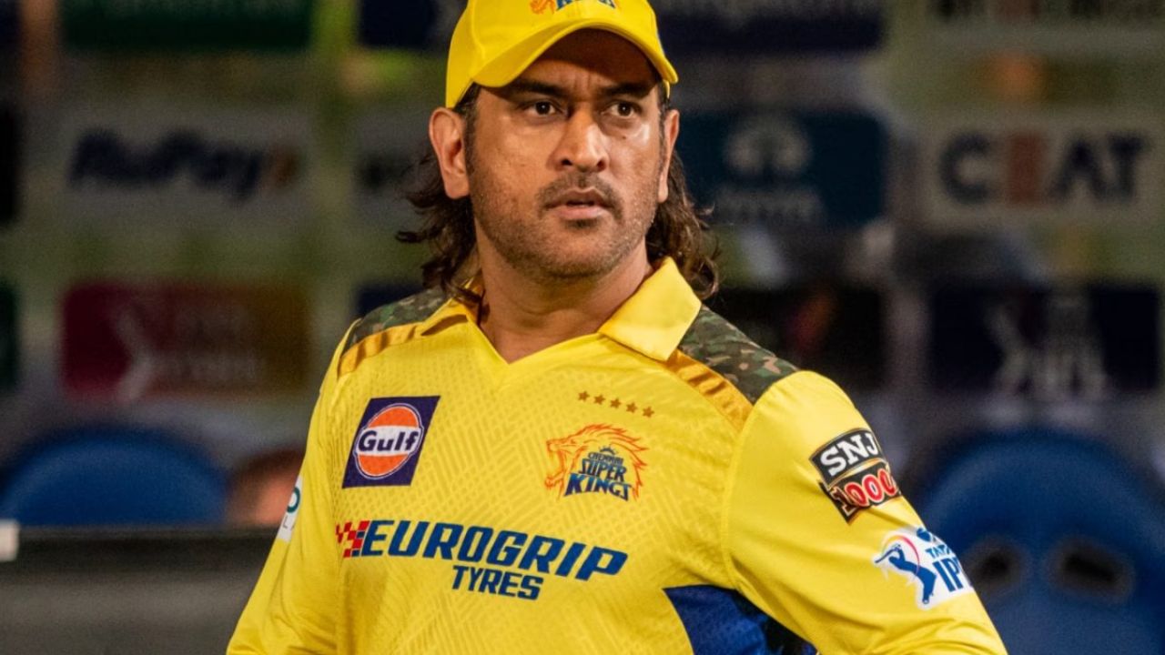 MS Dhoni to play cricket for the next 5 years