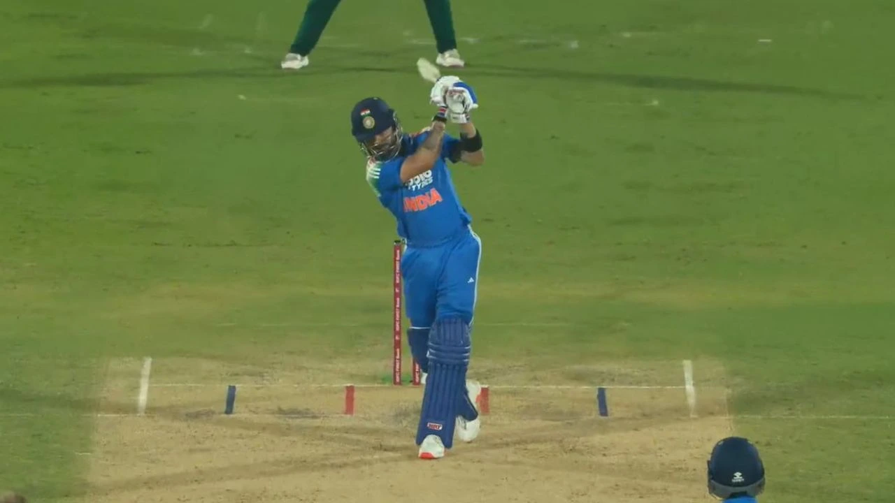 Virat Kohli No Look Six
