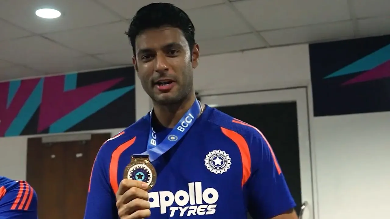 Shivam Dube honoured like a king in Indian dressing room for Pakistan demolition