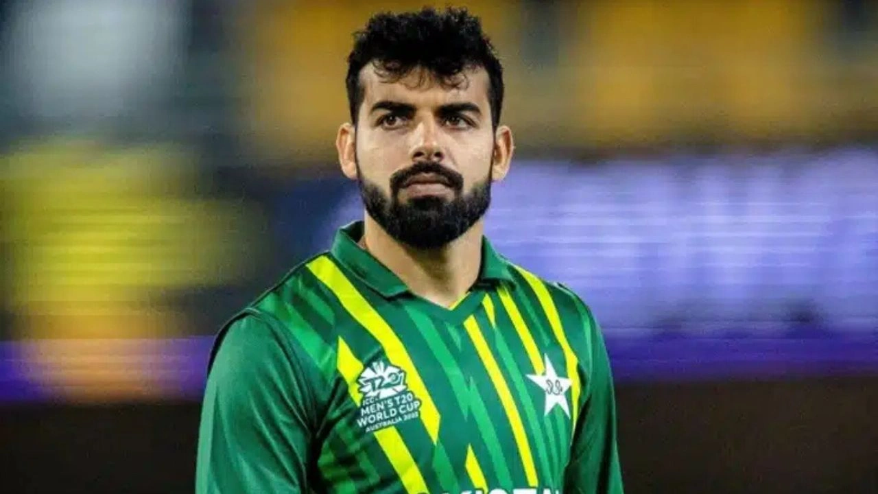 Shadab Khan loses his mind after India defeat, claims Pakistan will play T20 World Cup 2026 final