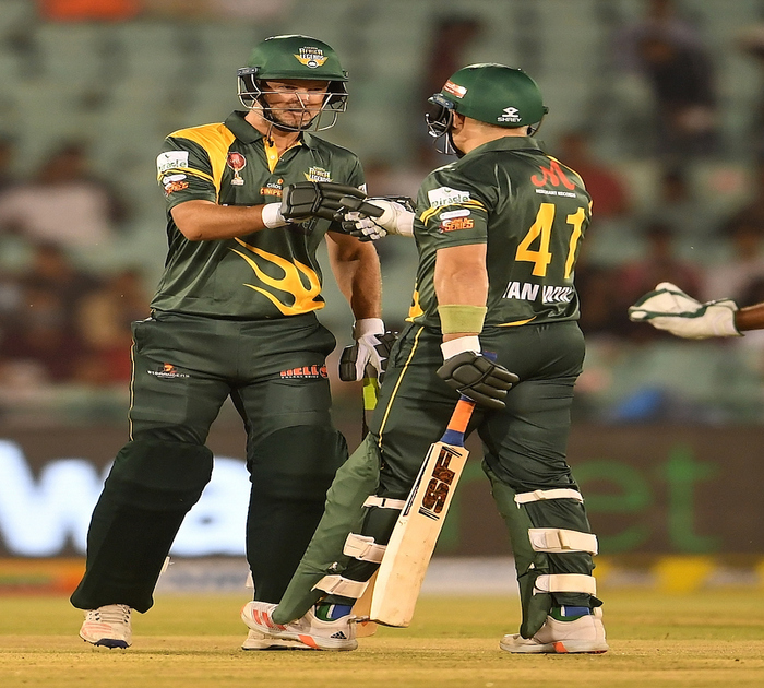 Road Safety World Series 2020/21, Match 15: South Africa Legends vs Bangladesh Legends - South Africa Legends Book Semi-Final Spot After Beating Bangladesh Legends By 10 Wickets