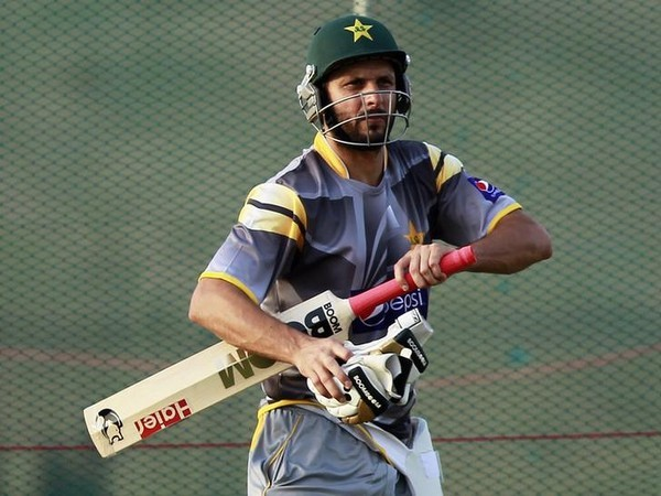 Shahid Afridi's Latest Tweet Proves That The Record For The Youngest ODI Centurion Should Not Belong To Him