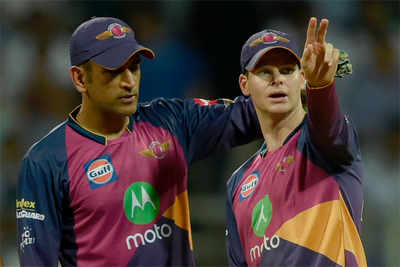 MS Dhoni, Steve Smith