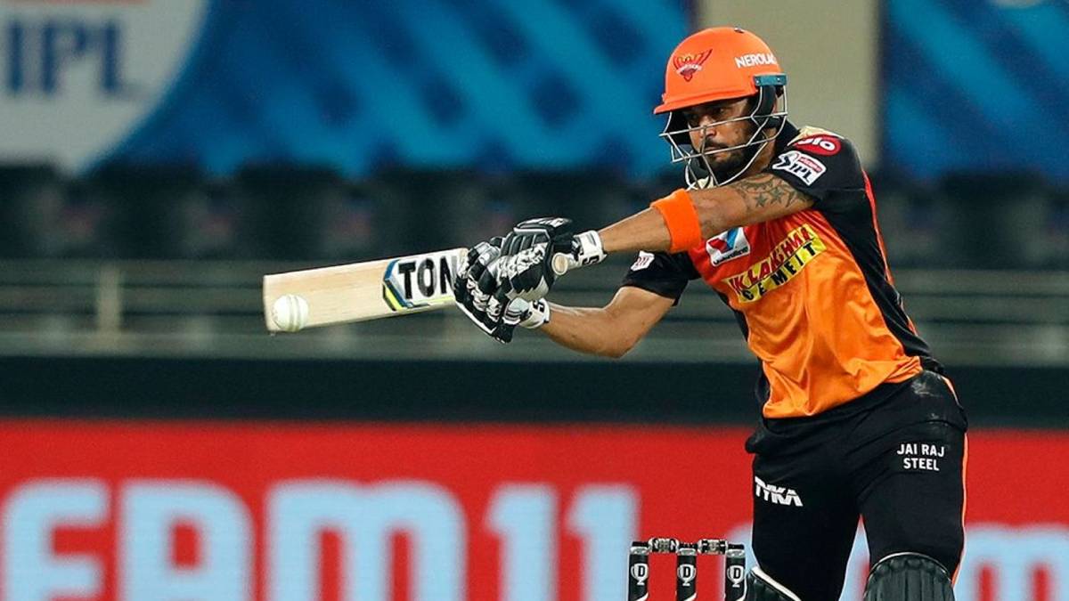 IPL 2021 Manish Pandey Should Have Taken The Initiative To Smash