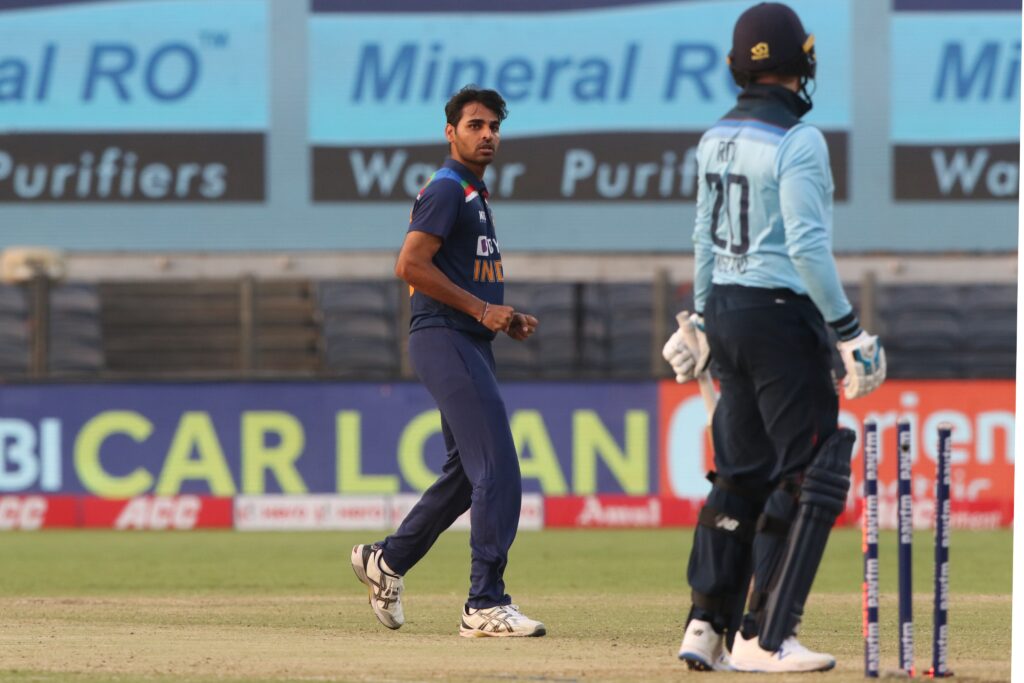 Jason Roy, Bhuvneshwar Kumar