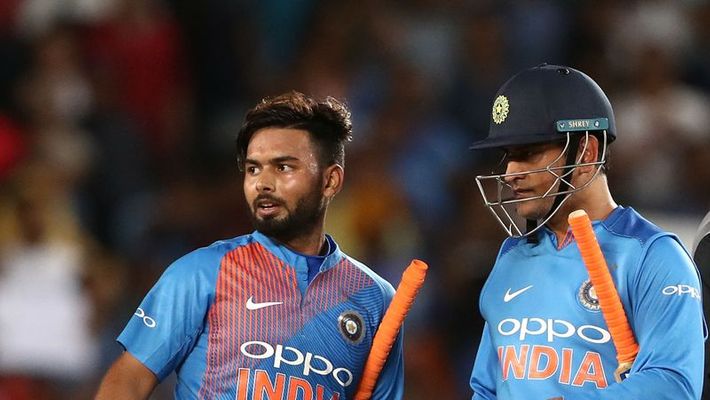 Rishabh Pant, MS Dhoni