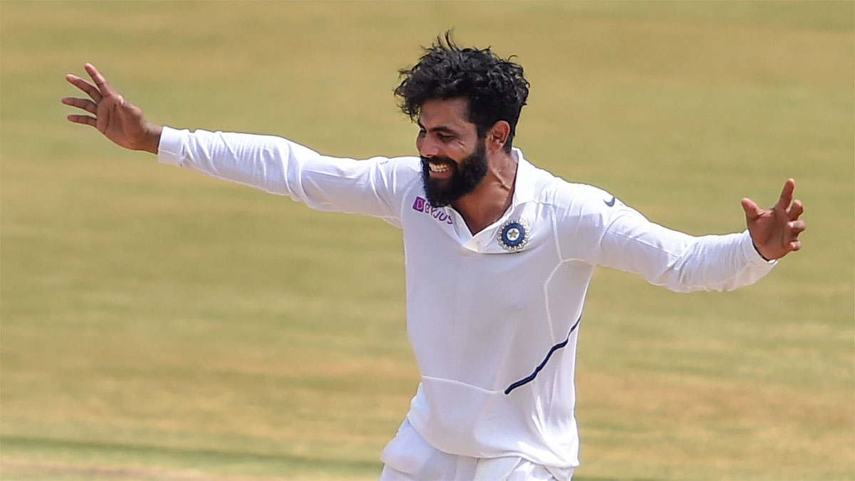 Kevin Pietersen, Ravindra Jadeja