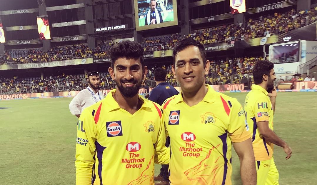 N Jagadeesan with Chennai Super Kings (CSK) captain MS Dhoni (Photo- CSK Twitter)