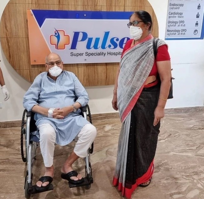 MS Dhoni parents discharged from Ranchi Hospital