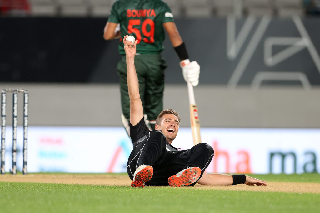 New Zealand, Bangladesh, 3rd T20I, Tim Southee, Todd Astle, Martin Guptill, Finn Allen