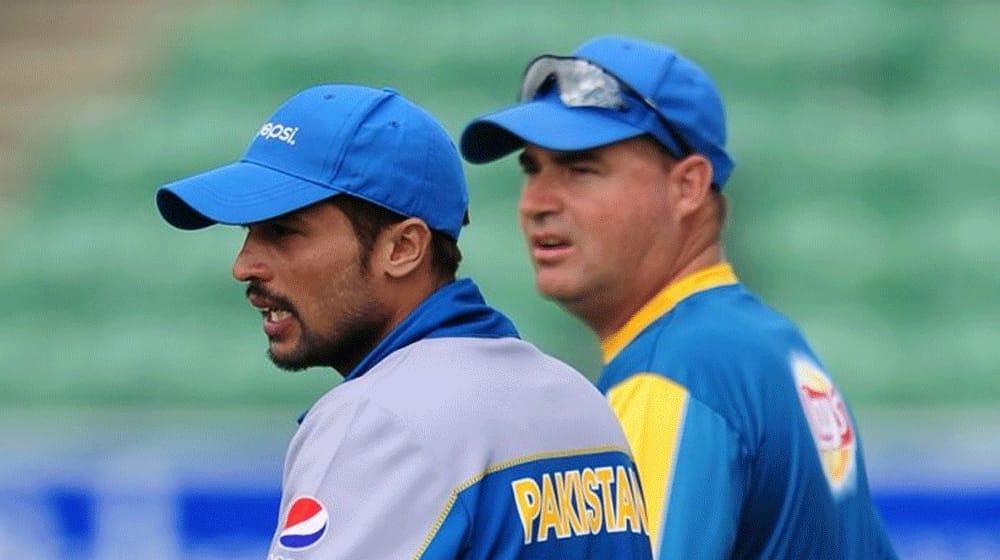 Mickey Arthur and Mohammad Amir (Photo-Twitter)