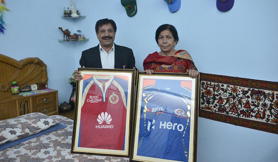 Yuzvendra Chahal's parents (Photo- Twitter)