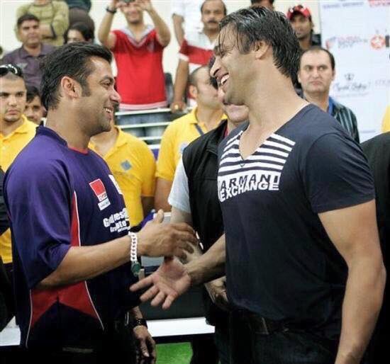 Shoaib Akhtar, Salman Khan.