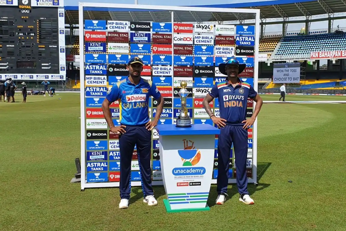 Dasun Shanaka and Shikhar Dhawan