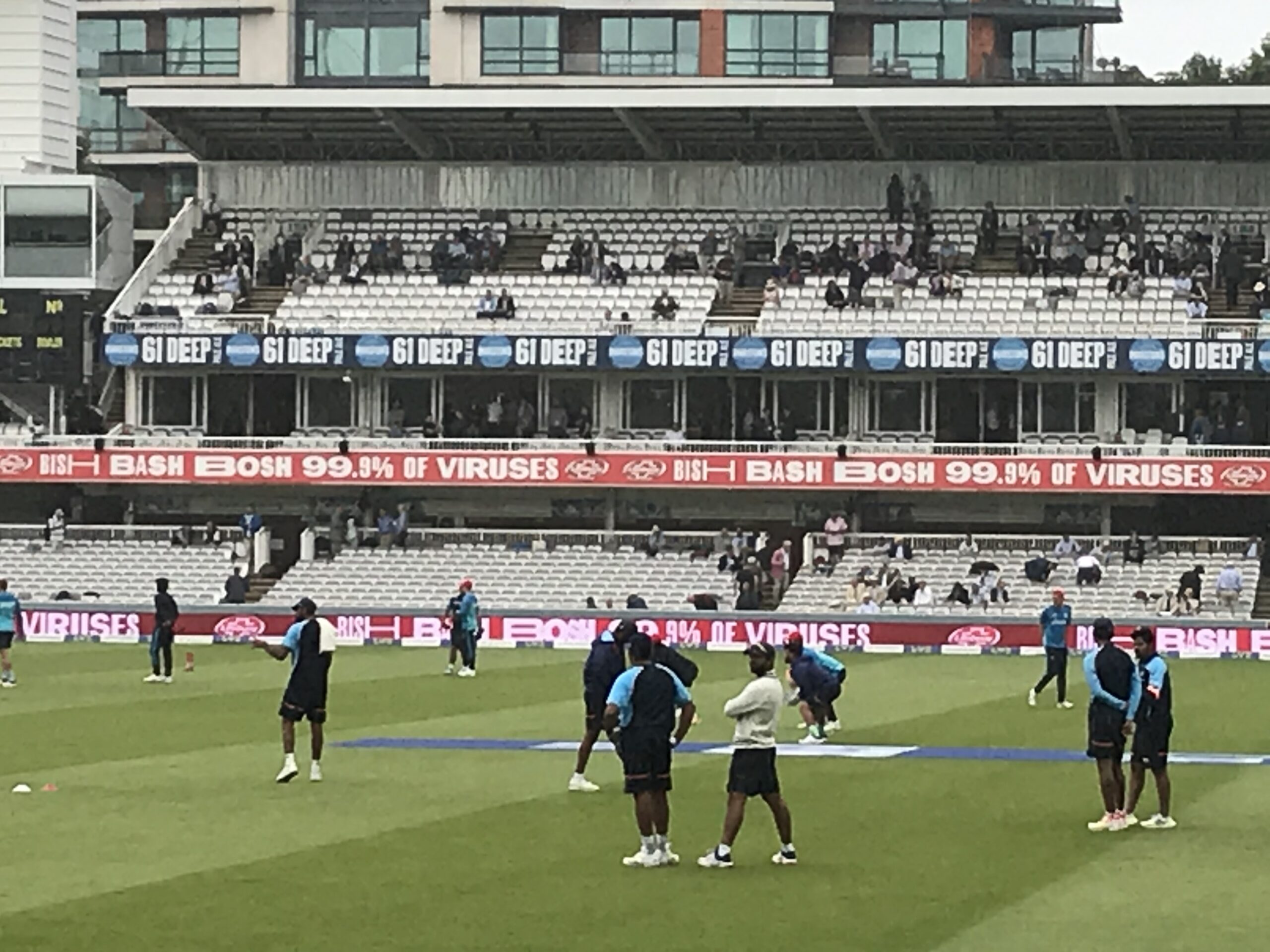 Rishabh Pant Spotted Practicing Wicket-Keeping Along With England's Slip Cordon