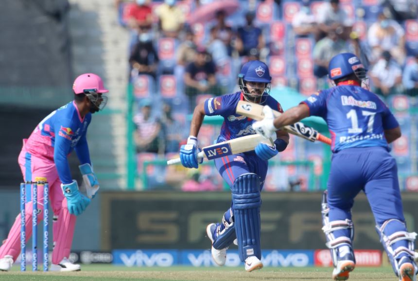 IPL 2021: Watch - Sanju Samson Effects A Quick Stumping Of Shreyas Iyer; Puts RR On Top Against DC