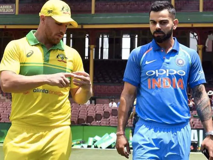 Aaron Finch and Virat Kohli 1